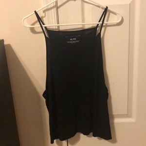 Black loose tank top.